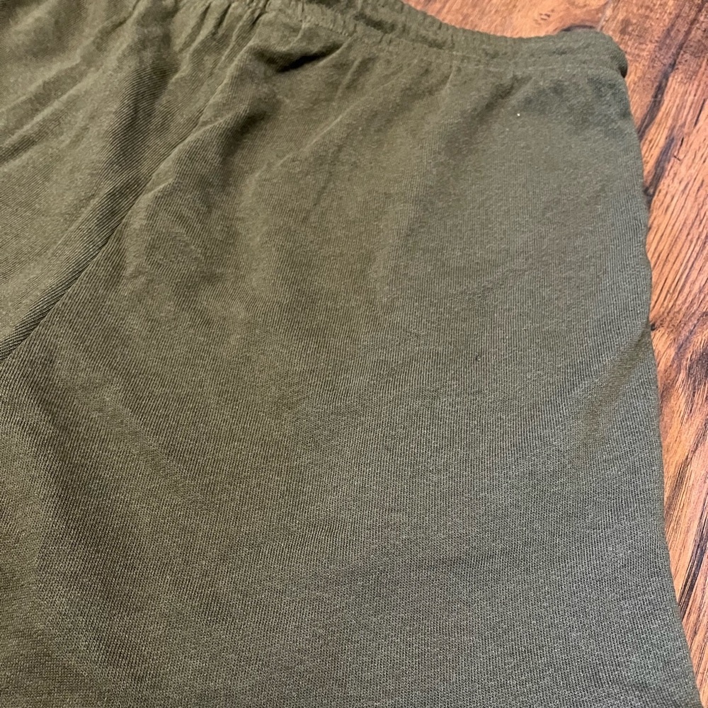 NEW Roots Shorts with Pockets - Picture 4 of 4